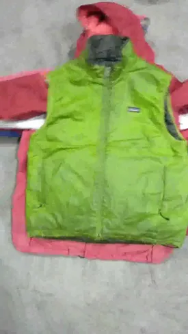 CR1418 Mix Patagonia Jackets - 13 Pcs