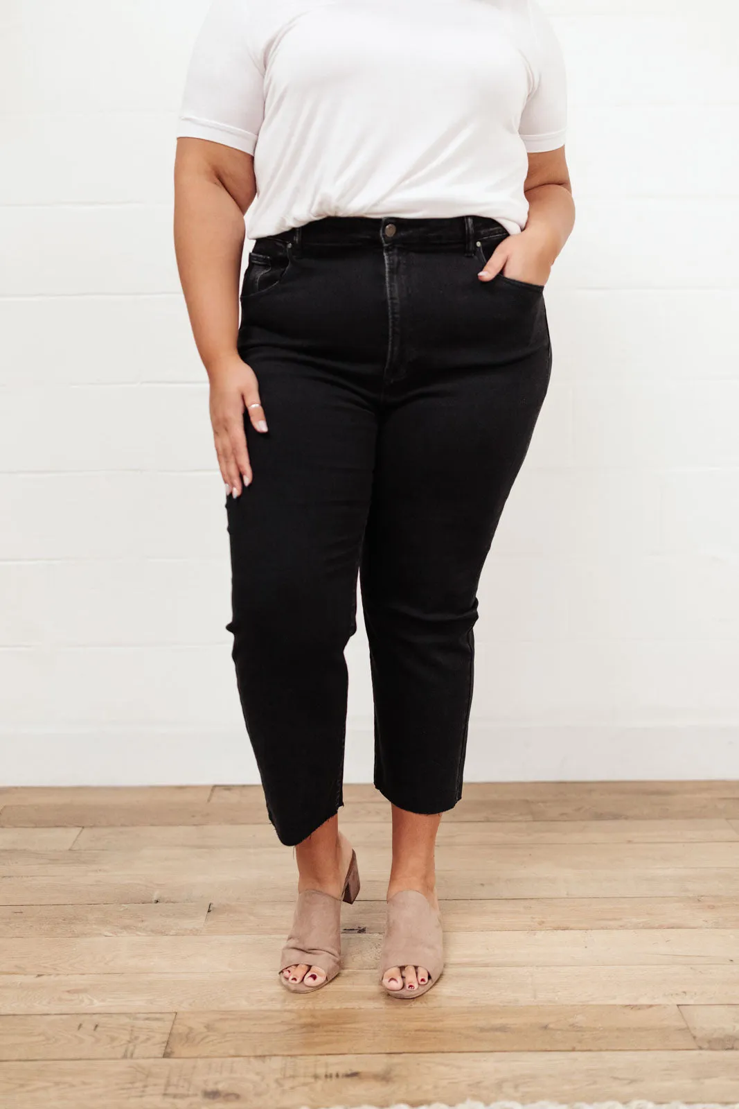 High Waist Mom Fit Jeans In Black