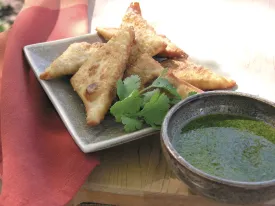 Traditional Vegetarian Samosas